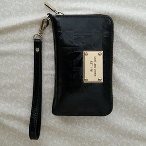 Michael Kors Wrist Wallet